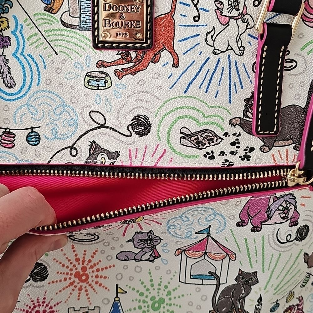 Disney Dooney & Bourke Cats Tote - Picture 5 of 9